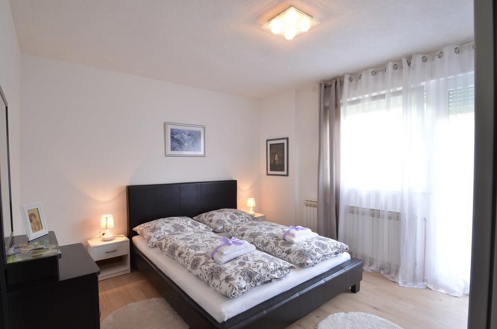 Apartment Loza Слунь Екстер'єр фото