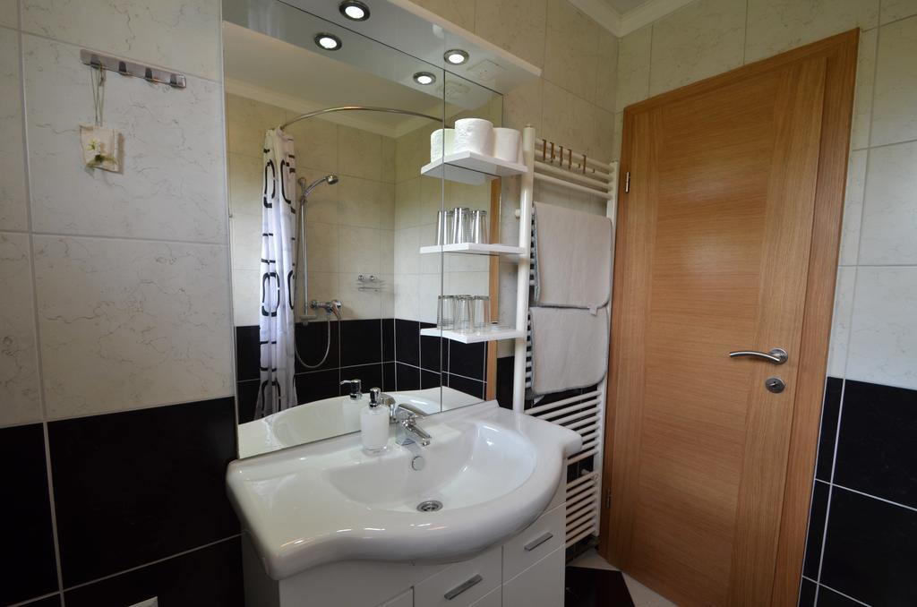 Apartment Loza Слунь Екстер'єр фото