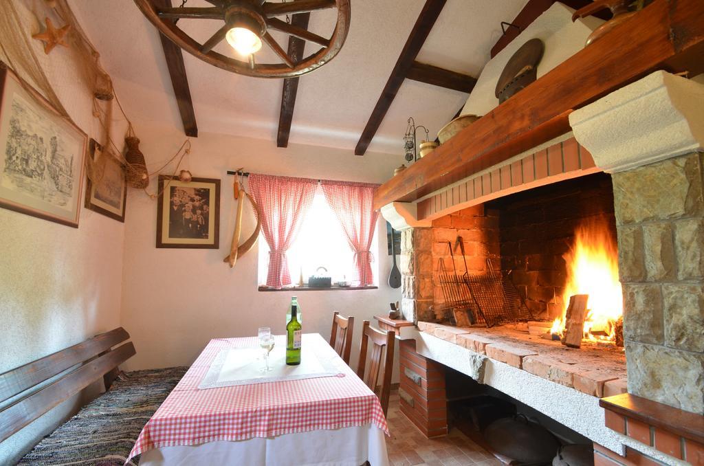 Apartment Loza Слунь Екстер'єр фото