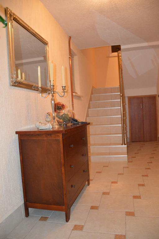 Apartment Loza Слунь Екстер'єр фото