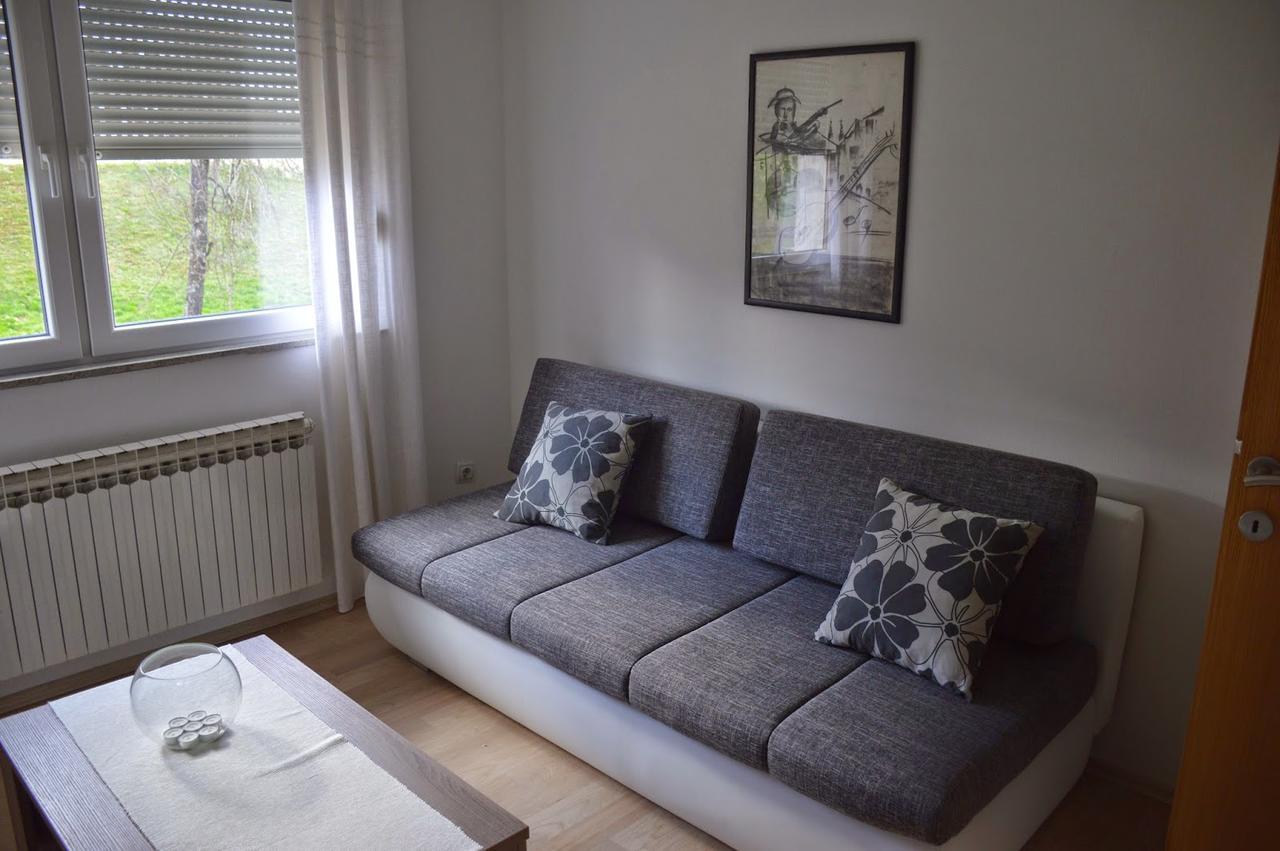 Apartment Loza Слунь Екстер'єр фото